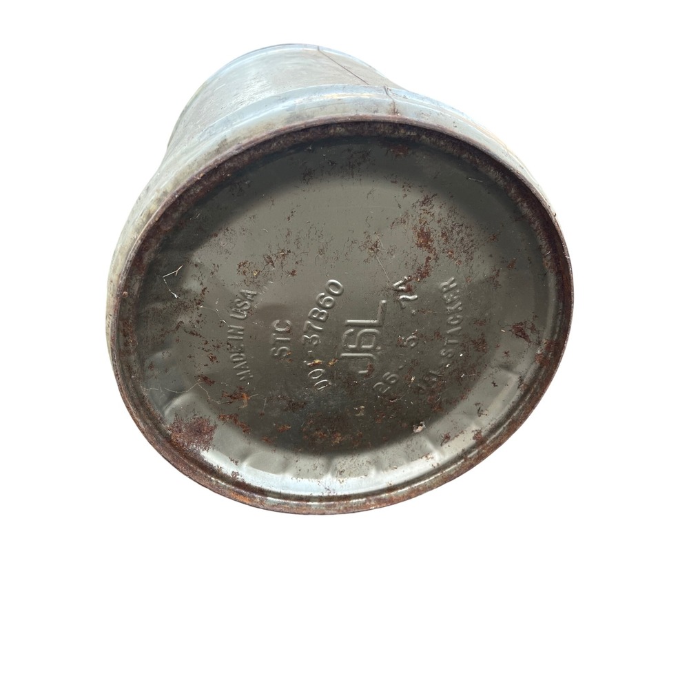 Vintage Mobil Oil Drum Metal Gas Can Industrial Petroliana Decor Made in USA - Picture 4 of 4